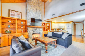 Cozy Gatlinburg Condo with Sauna Near Hiking Trails